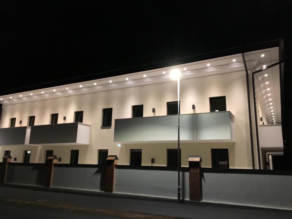 Mattone Aparthotel Lanzenkirchen Exterior foto